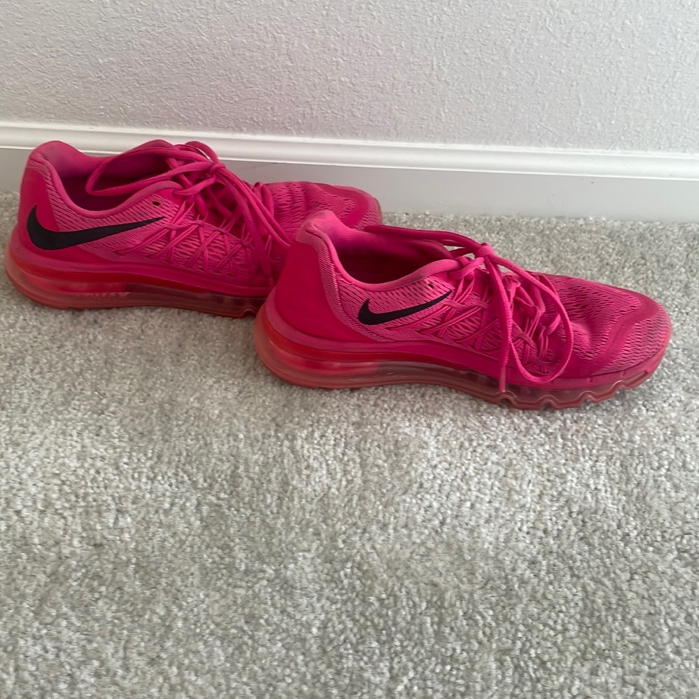 Pink Nike air max